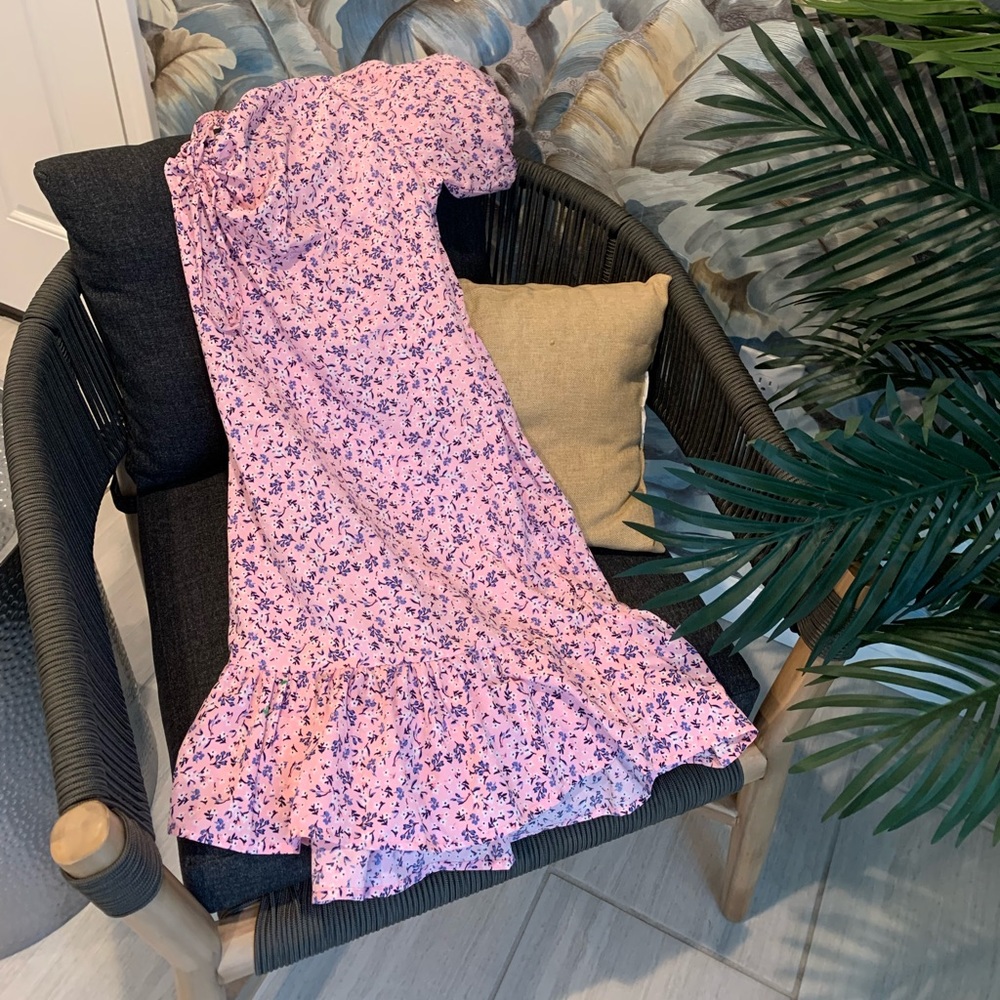 Boohoo Plus Ditsy Floral Frill Hem Mini Dress